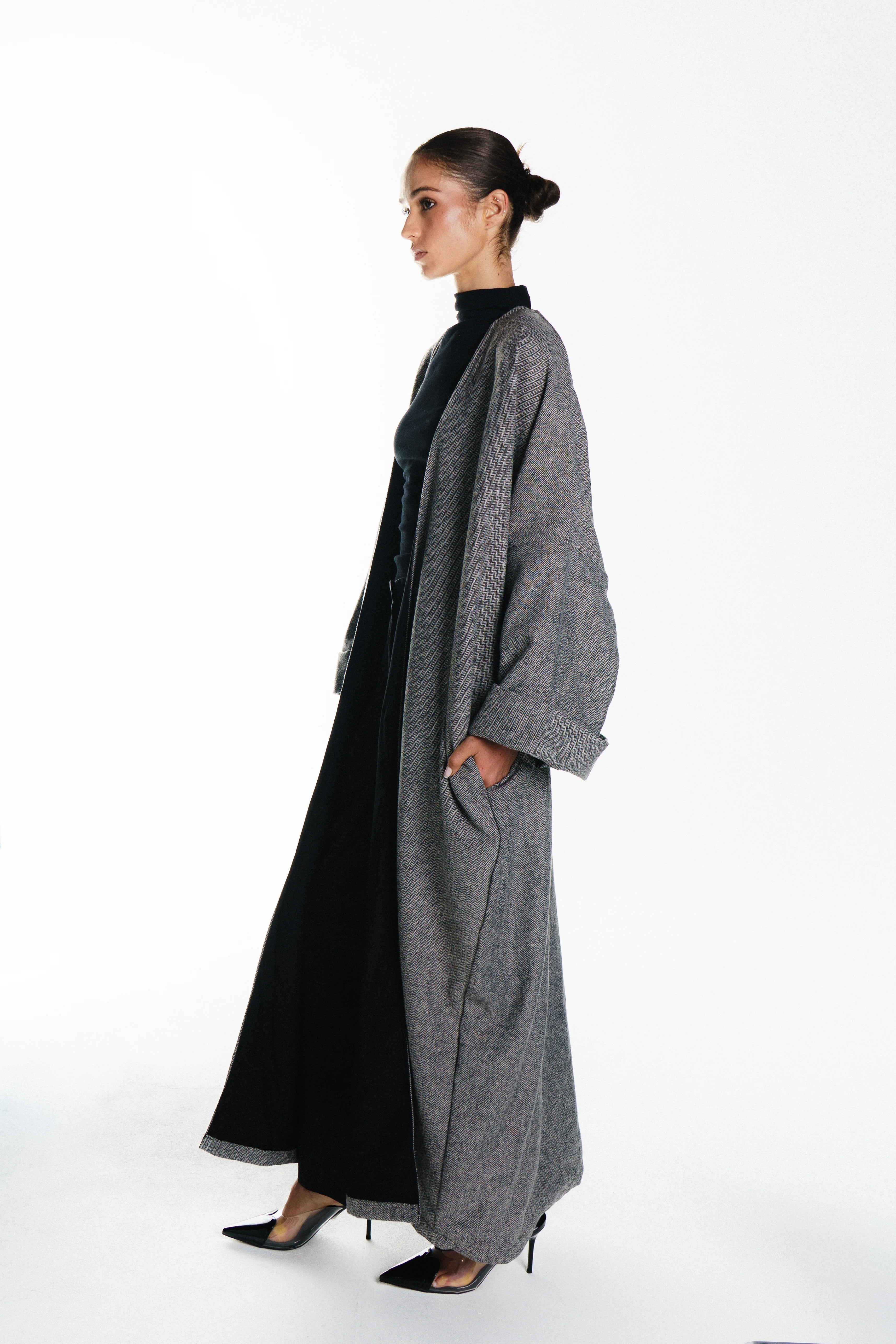Lyrah wool Abaya